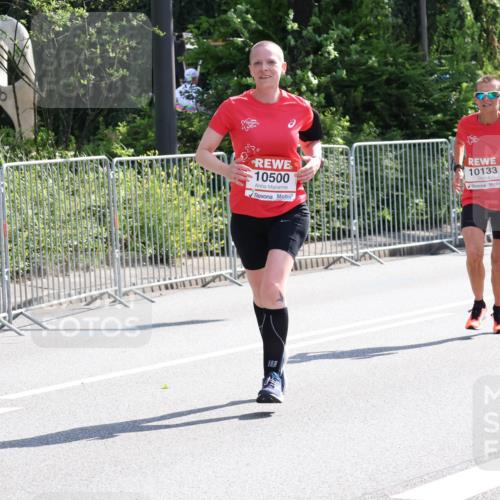 08.06.2024 - REWE Women's Run Strokosch-Dieckow http://msf.ph/oto/6258150 09.06.2024 09:54:02 Laufen 2, 148, 10500, 10133 meine-sportfotos.de