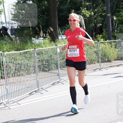 08.06.2024 - REWE Women's Run Strokosch-Dieckow http://msf.ph/oto/6258164 09.06.2024 09:54:10 Laufen 10101, 1077 meine-sportfotos.de