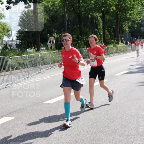 08.06.2024 - REWE Women's Run Strokosch-Dieckow http://msf.ph/oto/6258185 09.06.2024 09:54:18 Laufen 1309 meine-sportfotos.de