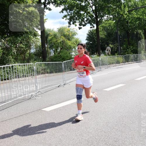 08.06.2024 - REWE Women's Run Strokosch-Dieckow http://msf.ph/oto/6258205 09.06.2024 09:54:26 Laufen 10740 meine-sportfotos.de