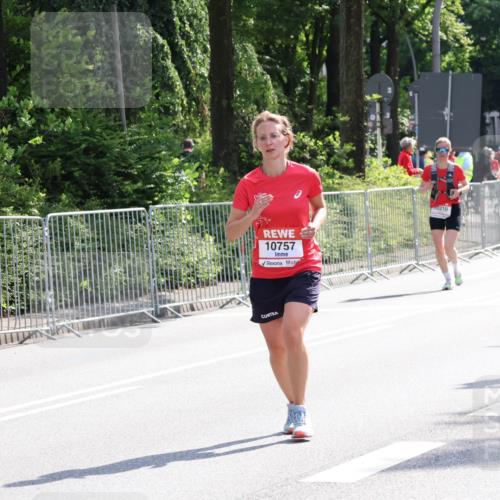 08.06.2024 - REWE Women's Run Strokosch-Dieckow http://msf.ph/oto/6258210 09.06.2024 09:54:27 Laufen 10757, 1005 meine-sportfotos.de