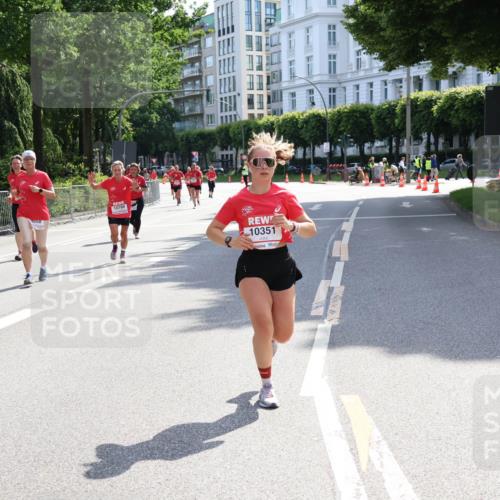 08.06.2024 - REWE Women's Run Strokosch-Dieckow http://msf.ph/oto/6258252 09.06.2024 09:54:41 Laufen 10788, 10351 meine-sportfotos.de