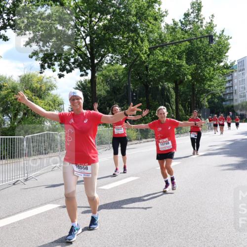 08.06.2024 - REWE Women's Run Strokosch-Dieckow http://msf.ph/oto/6258271 09.06.2024 09:54:44 Laufen 10558, 10455, 10788 meine-sportfotos.de
