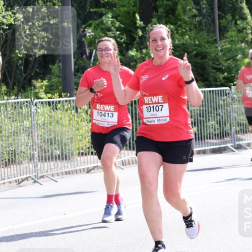 08.06.2024 - REWE Women's Run Strokosch-Dieckow http://msf.ph/oto/6258309 09.06.2024 09:54:51 Laufen 10413, 10107, 10288, 1002 meine-sportfotos.de