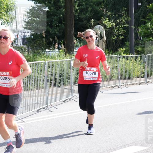 08.06.2024 - REWE Women's Run Strokosch-Dieckow http://msf.ph/oto/6258322 09.06.2024 09:54:56 Laufen 10288, 10576 meine-sportfotos.de