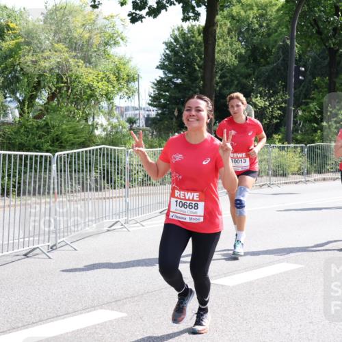 08.06.2024 - REWE Women's Run Strokosch-Dieckow http://msf.ph/oto/6258342 09.06.2024 09:55:01 Laufen 10668, 10013, 10713 meine-sportfotos.de