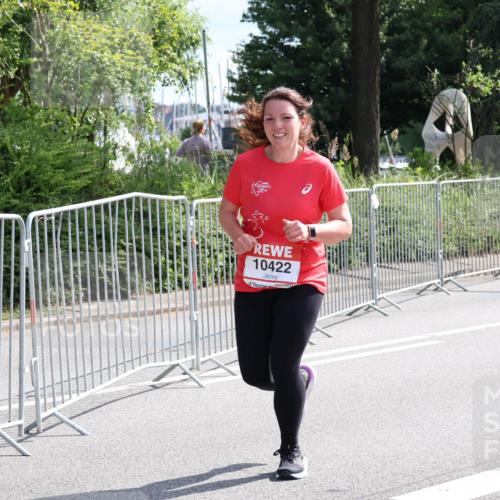 08.06.2024 - REWE Women's Run Strokosch-Dieckow http://msf.ph/oto/6258363 09.06.2024 09:55:04 Laufen 10422 meine-sportfotos.de
