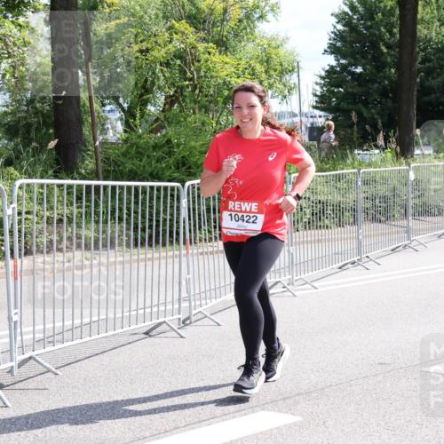 08.06.2024 - REWE Women's Run Strokosch-Dieckow http://msf.ph/oto/6258365 09.06.2024 09:55:04 Laufen 10422 meine-sportfotos.de