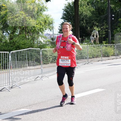 08.06.2024 - REWE Women's Run Strokosch-Dieckow http://msf.ph/oto/6258382 09.06.2024 09:55:13 Laufen 10171 meine-sportfotos.de