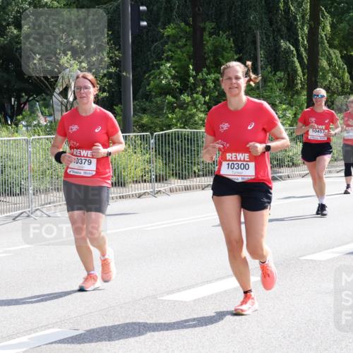 08.06.2024 - REWE Women's Run Strokosch-Dieckow http://msf.ph/oto/6258447 09.06.2024 09:55:41 Laufen 0379, 10300, 10457, 10211 meine-sportfotos.de