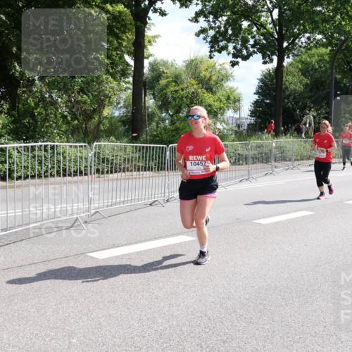 08.06.2024 - REWE Women's Run Strokosch-Dieckow http://msf.ph/oto/6258463 09.06.2024 09:55:45 Laufen 10457 meine-sportfotos.de