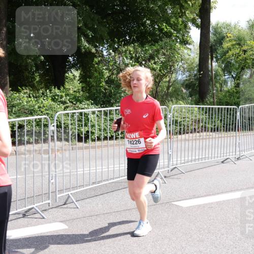 08.06.2024 - REWE Women's Run Strokosch-Dieckow http://msf.ph/oto/6258503 09.06.2024 09:56:00 Laufen 10226 meine-sportfotos.de