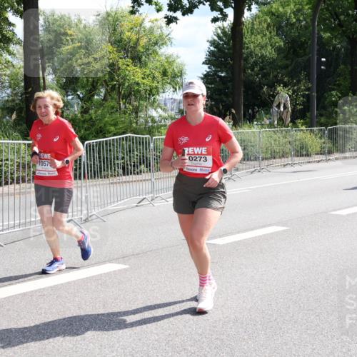 08.06.2024 - REWE Women's Run Strokosch-Dieckow http://msf.ph/oto/6258519 09.06.2024 09:56:04 Laufen 1057, 0273, 10135 meine-sportfotos.de