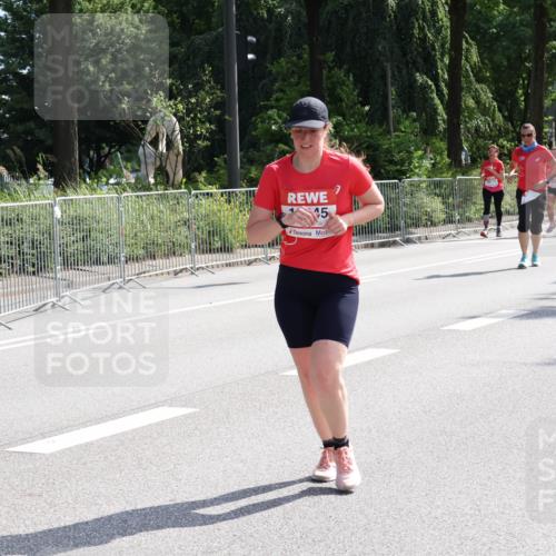 08.06.2024 - REWE Women's Run Strokosch-Dieckow http://msf.ph/oto/6258530 09.06.2024 09:56:11 Laufen 45 meine-sportfotos.de