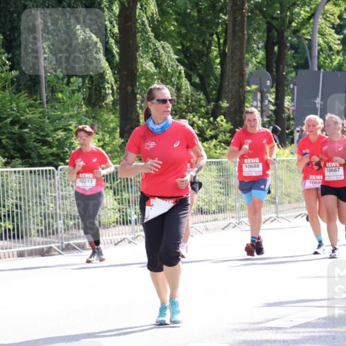 08.06.2024 - REWE Women's Run Strokosch-Dieckow http://msf.ph/oto/6258535 09.06.2024 09:56:13 Laufen 10688, 10687, 10346, 1068, 10213, 10509 meine-sportfotos.de