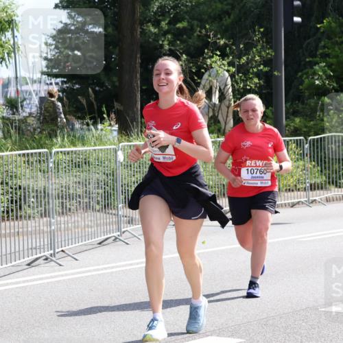 08.06.2024 - REWE Women's Run Strokosch-Dieckow http://msf.ph/oto/6258566 09.06.2024 09:56:25 Laufen 10760 meine-sportfotos.de