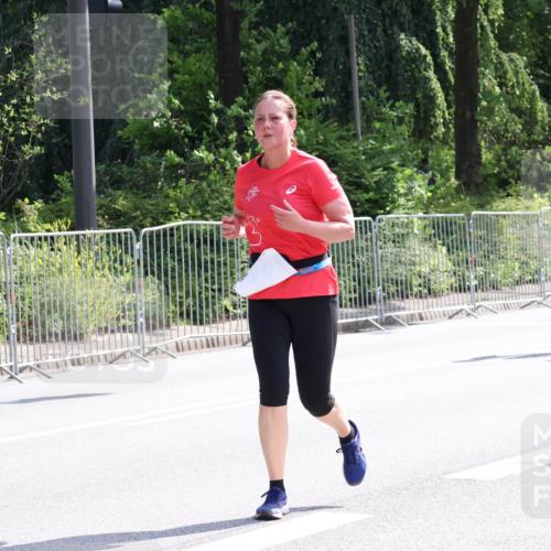 08.06.2024 - REWE Women's Run Strokosch-Dieckow http://msf.ph/oto/6258596 09.06.2024 09:56:34 Laufen 162 meine-sportfotos.de