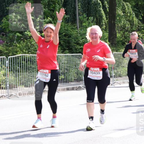 08.06.2024 - REWE Women's Run Strokosch-Dieckow http://msf.ph/oto/6258605 09.06.2024 09:56:38 Laufen 10162, 10439, 10602, 10542, 10698 meine-sportfotos.de