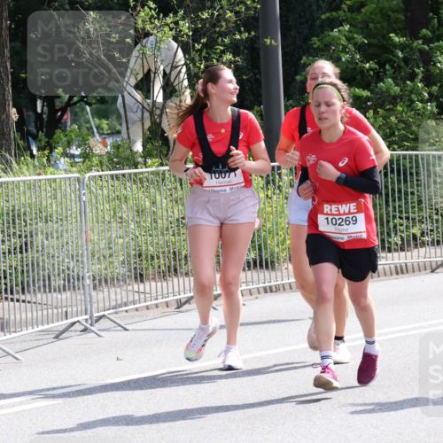08.06.2024 - REWE Women's Run Strokosch-Dieckow http://msf.ph/oto/6258638 09.06.2024 09:56:44 Laufen 10269 meine-sportfotos.de