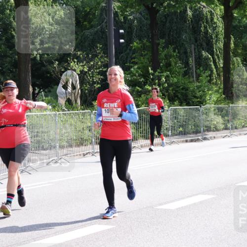 08.06.2024 - REWE Women's Run Strokosch-Dieckow http://msf.ph/oto/6258714 09.06.2024 09:57:05 Laufen 10, 10639, 10449 meine-sportfotos.de