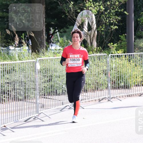 08.06.2024 - REWE Women's Run Strokosch-Dieckow http://msf.ph/oto/6258728 09.06.2024 09:57:07 Laufen 2, 63, 20, 10639 meine-sportfotos.de