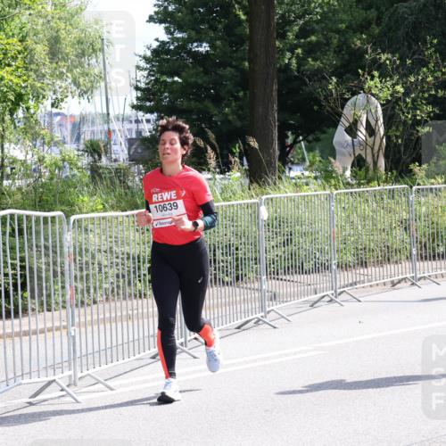 08.06.2024 - REWE Women's Run Strokosch-Dieckow http://msf.ph/oto/6258739 09.06.2024 09:57:09 Laufen 10639, 10449 meine-sportfotos.de