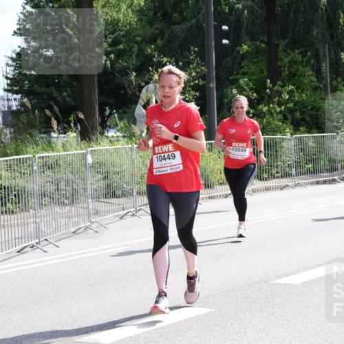 08.06.2024 - REWE Women's Run Strokosch-Dieckow http://msf.ph/oto/6258743 09.06.2024 09:57:10 Laufen 10449, 10559, 10089, 30 meine-sportfotos.de