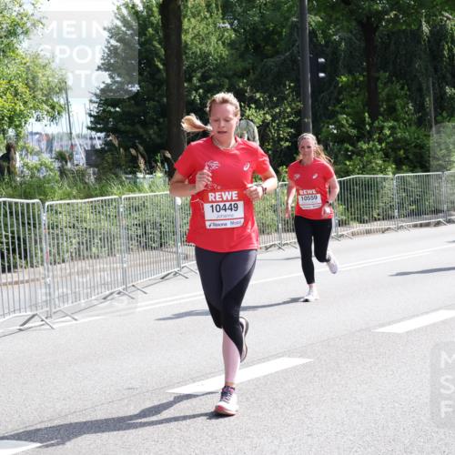 08.06.2024 - REWE Women's Run Strokosch-Dieckow http://msf.ph/oto/6258745 09.06.2024 09:57:11 Laufen 10730, 10449, 10559, 089, 0058 meine-sportfotos.de