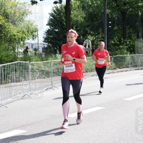 08.06.2024 - REWE Women's Run Strokosch-Dieckow http://msf.ph/oto/6258748 09.06.2024 09:57:11 Laufen 10449, 10089, 0559, 10058 meine-sportfotos.de