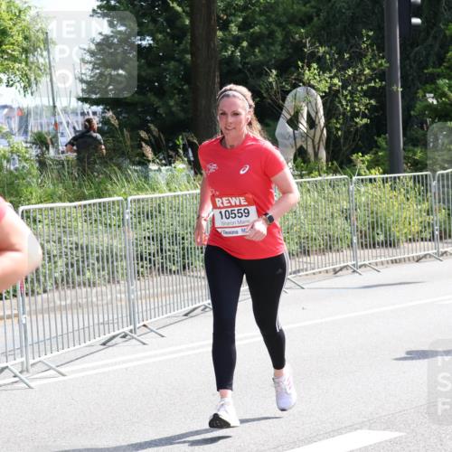 08.06.2024 - REWE Women's Run Strokosch-Dieckow http://msf.ph/oto/6258753 09.06.2024 09:57:12 Laufen 10559 meine-sportfotos.de