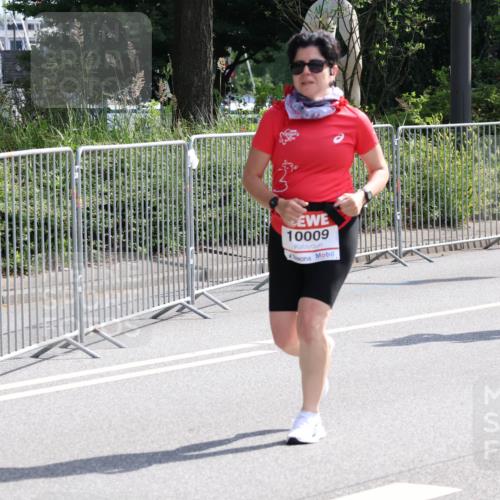 08.06.2024 - REWE Women's Run Strokosch-Dieckow http://msf.ph/oto/6258797 09.06.2024 09:57:19 Laufen 10009 meine-sportfotos.de