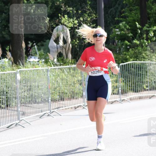 08.06.2024 - REWE Women's Run Strokosch-Dieckow http://msf.ph/oto/6258806 09.06.2024 09:57:21 Laufen 10265 meine-sportfotos.de