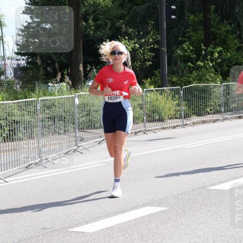 08.06.2024 - REWE Women's Run Strokosch-Dieckow http://msf.ph/oto/6258808 09.06.2024 09:57:22 Laufen 10265, 10316 meine-sportfotos.de