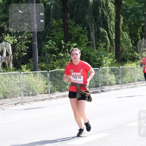 08.06.2024 - REWE Women's Run Strokosch-Dieckow http://msf.ph/oto/6258811 09.06.2024 09:57:22 Laufen 10316, 10264 meine-sportfotos.de