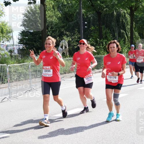 08.06.2024 - REWE Women's Run Strokosch-Dieckow http://msf.ph/oto/6258837 09.06.2024 09:57:30 Laufen 10496, 10766, 10176, 10567 meine-sportfotos.de