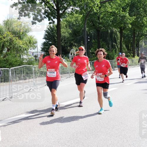 08.06.2024 - REWE Women's Run Strokosch-Dieckow http://msf.ph/oto/6258840 09.06.2024 09:57:30 Laufen 10264, 10496, 10766, 101 meine-sportfotos.de