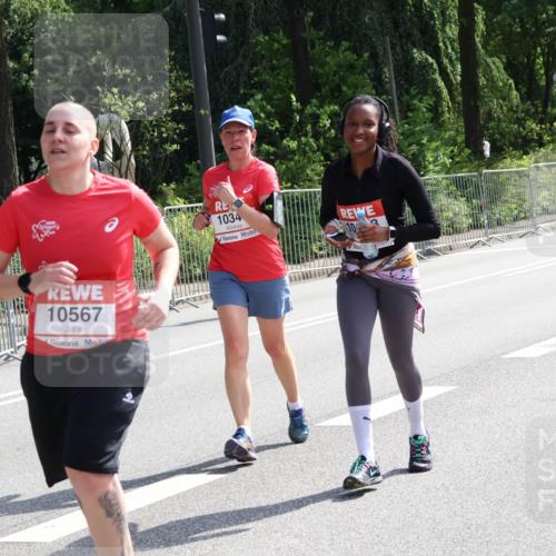 08.06.2024 - REWE Women's Run Strokosch-Dieckow http://msf.ph/oto/6258857 09.06.2024 09:57:33 Laufen 10567, 1034, 103, 0747 meine-sportfotos.de