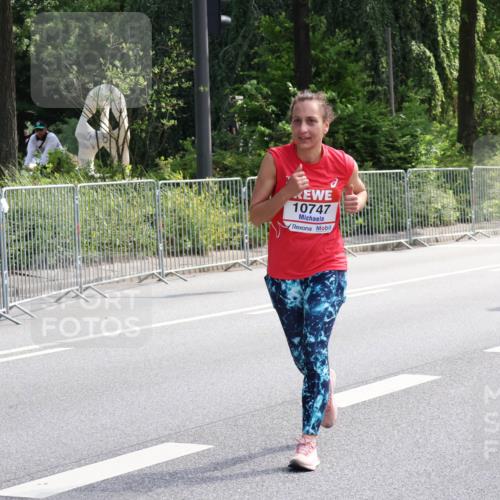 08.06.2024 - REWE Women's Run Strokosch-Dieckow http://msf.ph/oto/6258874 09.06.2024 09:57:38 Laufen 10747, 1018 meine-sportfotos.de