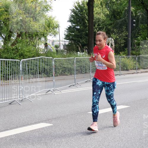 08.06.2024 - REWE Women's Run Strokosch-Dieckow http://msf.ph/oto/6258876 09.06.2024 09:57:39 Laufen 10747 meine-sportfotos.de