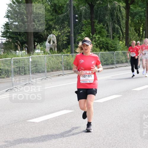 08.06.2024 - REWE Women's Run Strokosch-Dieckow http://msf.ph/oto/6258886 09.06.2024 09:57:42 Laufen 10181, 10634, 10462 meine-sportfotos.de