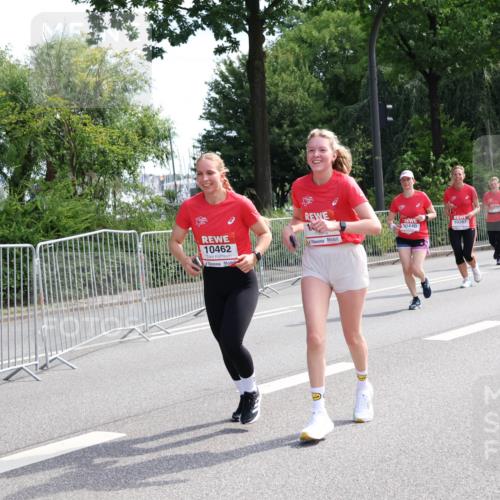 08.06.2024 - REWE Women's Run Strokosch-Dieckow http://msf.ph/oto/6258894 09.06.2024 09:57:46 Laufen 10462, 10440 meine-sportfotos.de