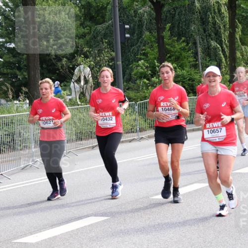 08.06.2024 - REWE Women's Run Strokosch-Dieckow http://msf.ph/oto/6258911 09.06.2024 09:57:50 Laufen 10621, 0432, 10468, 10657, 10076, 10531, 10531 meine-sportfotos.de