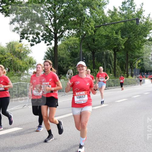 08.06.2024 - REWE Women's Run Strokosch-Dieckow http://msf.ph/oto/6258917 09.06.2024 09:57:52 Laufen 002, 10, 108, 10657, 10076 meine-sportfotos.de