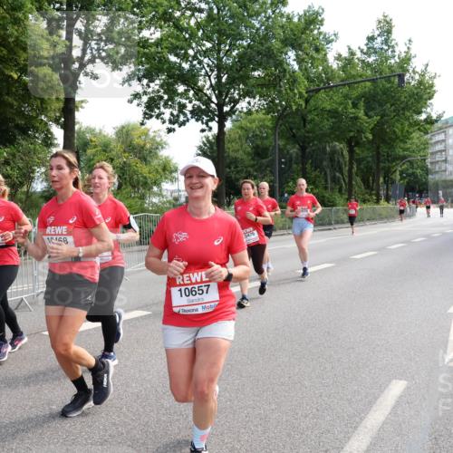 08.06.2024 - REWE Women's Run Strokosch-Dieckow http://msf.ph/oto/6258923 09.06.2024 09:57:53 Laufen 0621, 10168, 10657, 0476, 076 meine-sportfotos.de