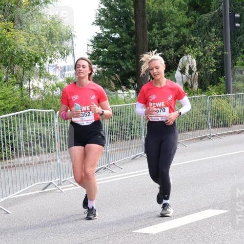 08.06.2024 - REWE Women's Run Strokosch-Dieckow http://msf.ph/oto/6258954 09.06.2024 09:58:11 Laufen 352, 570 meine-sportfotos.de