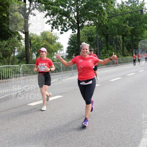 08.06.2024 - REWE Women's Run Strokosch-Dieckow http://msf.ph/oto/6258970 09.06.2024 09:58:18 Laufen 10134 meine-sportfotos.de
