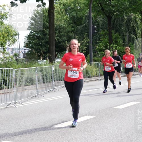 08.06.2024 - REWE Women's Run Strokosch-Dieckow http://msf.ph/oto/6259031 09.06.2024 09:58:37 Laufen 10138, 10179, 10412, 10549 meine-sportfotos.de