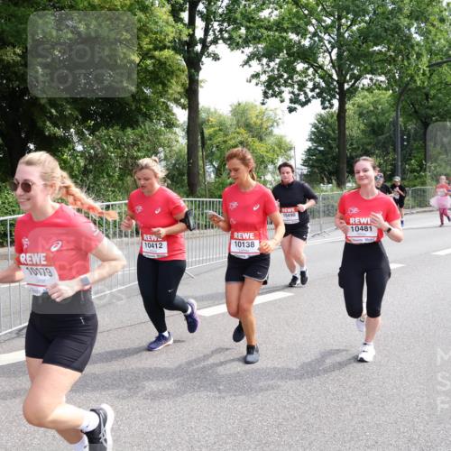 08.06.2024 - REWE Women's Run Strokosch-Dieckow http://msf.ph/oto/6259053 09.06.2024 09:58:41 Laufen 10179, 10412, 10138, 10490, 10481 meine-sportfotos.de