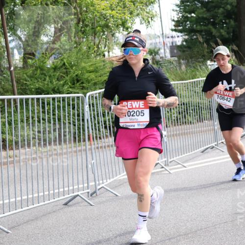 08.06.2024 - REWE Women's Run Strokosch-Dieckow http://msf.ph/oto/6259057 09.06.2024 09:58:43 Laufen 0205, 10642 meine-sportfotos.de