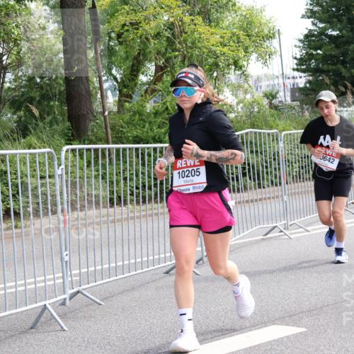08.06.2024 - REWE Women's Run Strokosch-Dieckow http://msf.ph/oto/6259058 09.06.2024 09:58:44 Laufen 10205, 0642 meine-sportfotos.de